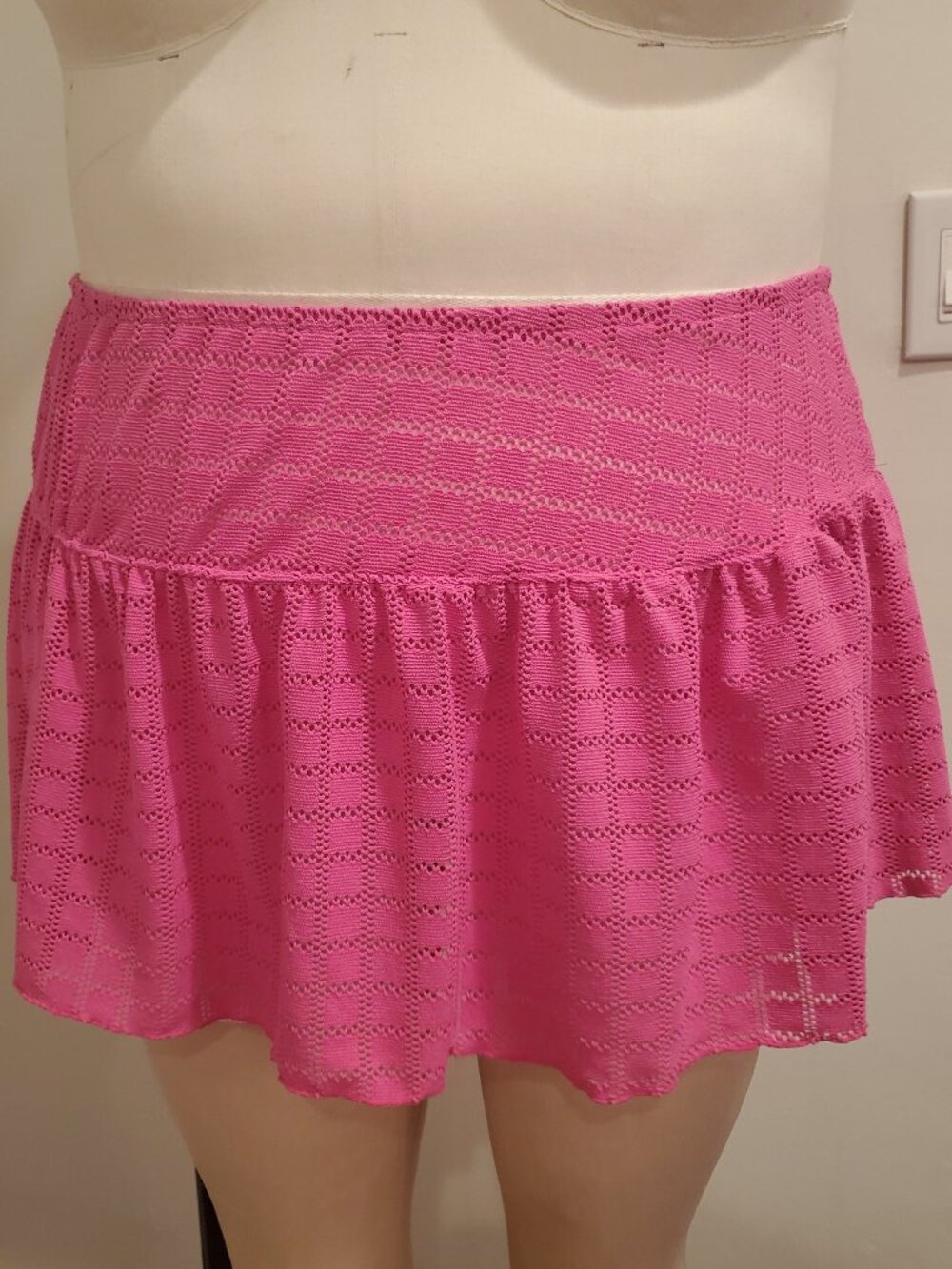 No Boundaries Pink Crochet Ruffle Swim Cover Up Mini Skirt Textured Women XXL 20